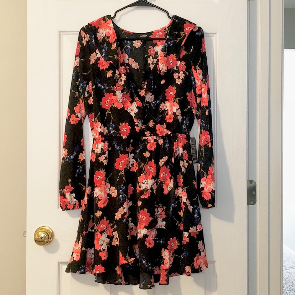 NWT Floral Express Wrap Dress
